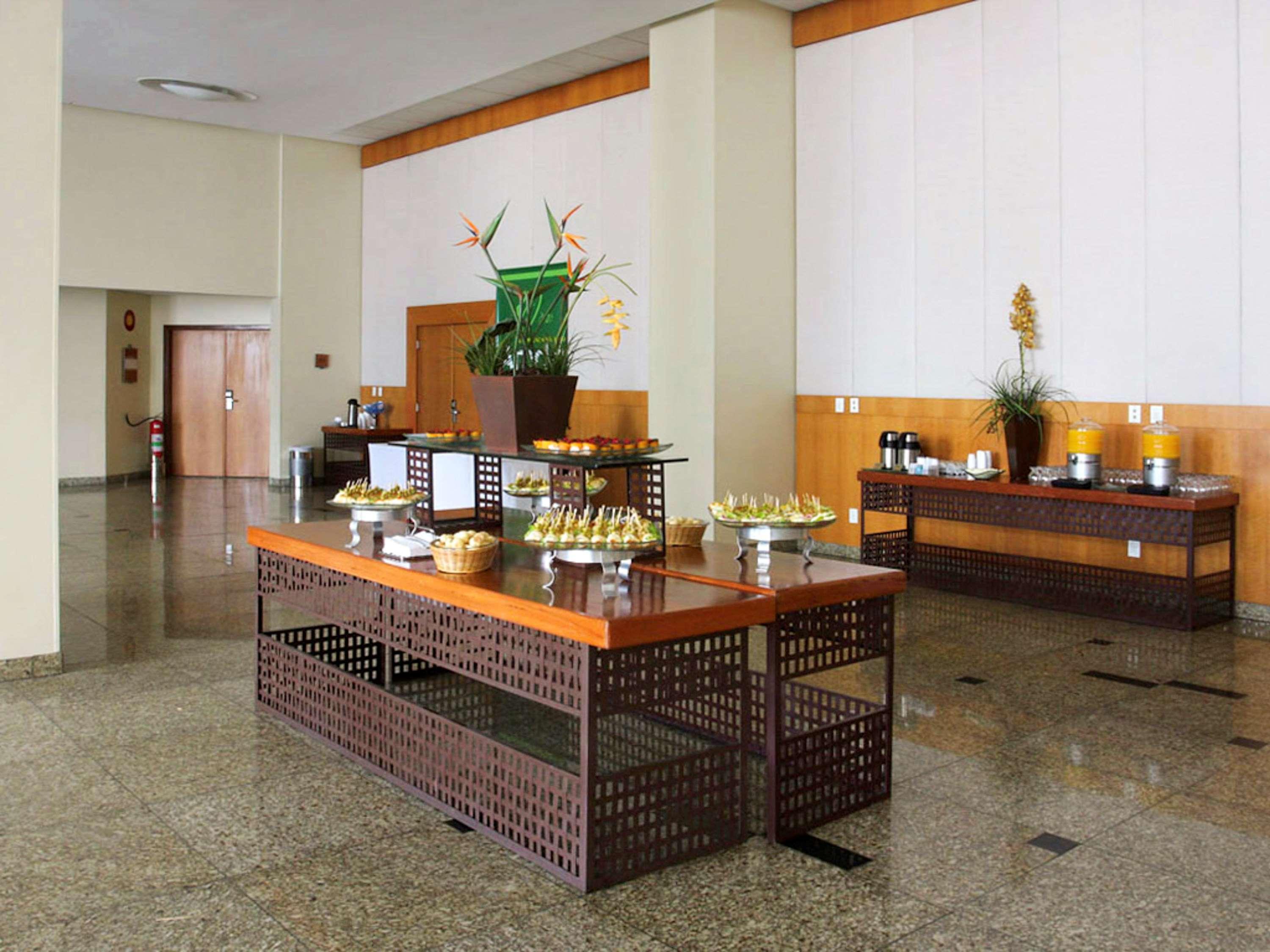 Mercure Belo Horizonte Lourdes Hotel Restaurant photo